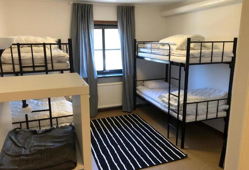 חדר סטנדרט לארבעה, Hestra Guesthouse