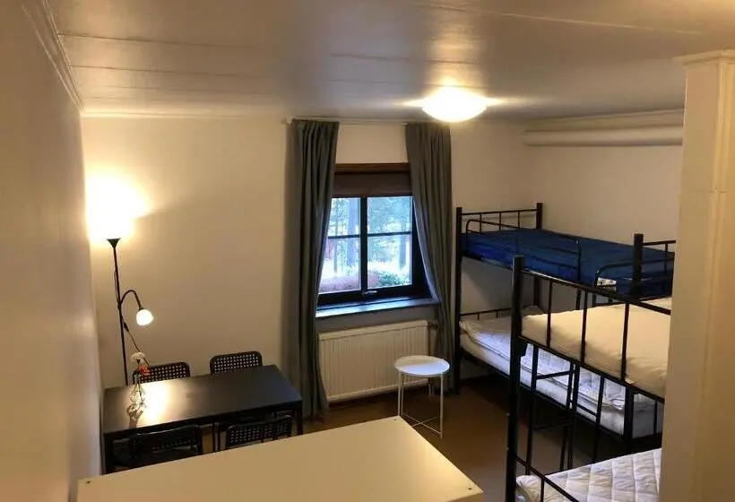 スタンダード４人部屋, Hestra Guesthouse