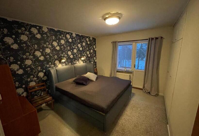 דירת חדר, Hestra Guesthouse