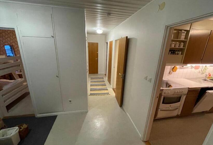 דירת חדר, Hestra Guesthouse