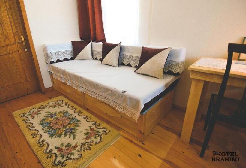 四人豪华间, Brahimi