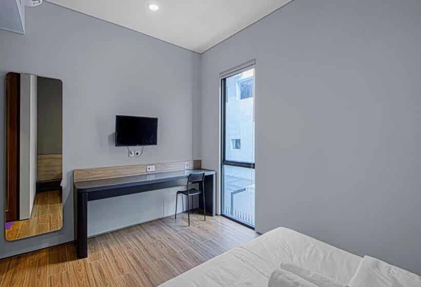 Люкс, M Studio Karawaci