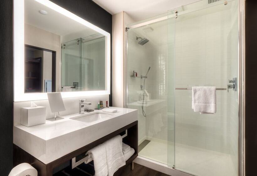 스탠다드 룸 더블 침대 2개, Marriott Tacoma Downtown