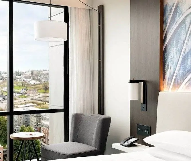シティビューのダブルベッドスタンダードルーム, Marriott Tacoma Downtown