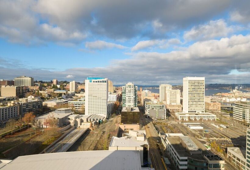 스탠다드 룸 더블 침대 도시 전망, Marriott Tacoma Downtown