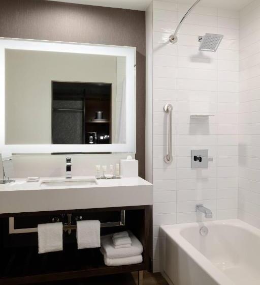 스탠다드 도시전망 룸, Marriott Tacoma Downtown