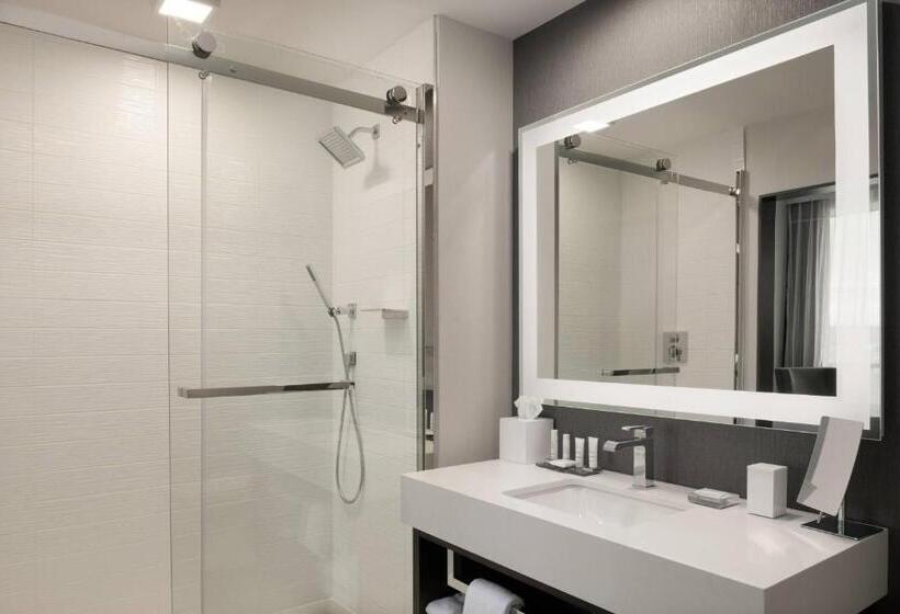 스탠다드 도시전망 룸, Marriott Tacoma Downtown