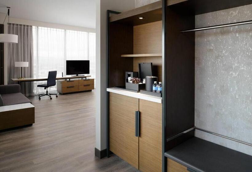 이그제큐티브 스위트 킹침대, Marriott Tacoma Downtown