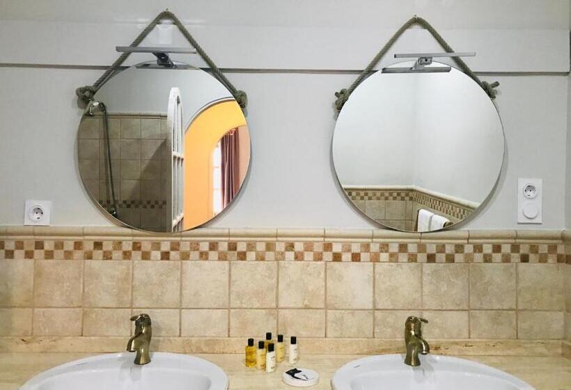 舒适三人间, Palacio San Fernando