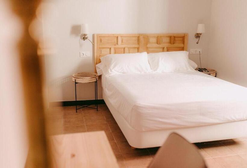 舒适三人间, Palacio San Fernando