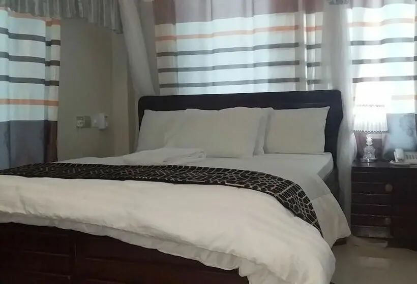 اتاق استاندارد یک نفره, Triple J Resort