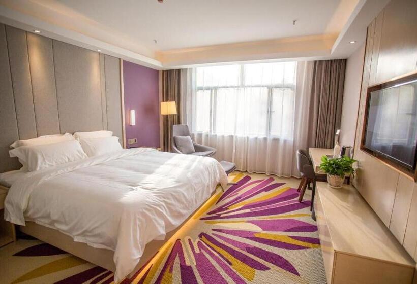 스탠다드 룸 킹사이즈 침대, Lavande Hotel Changji Changning Road