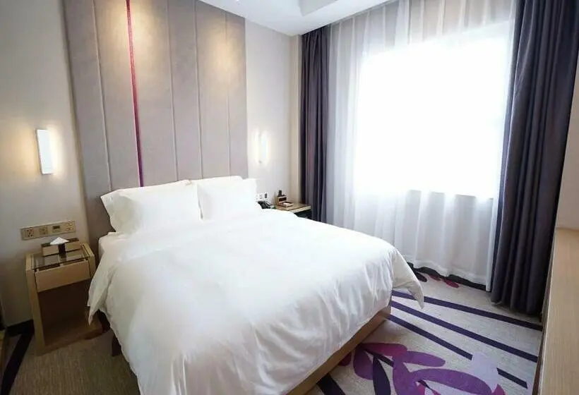 キングサイズベッドのデラックスルーム, Lavande Hotel Qingyuan Flying Lake