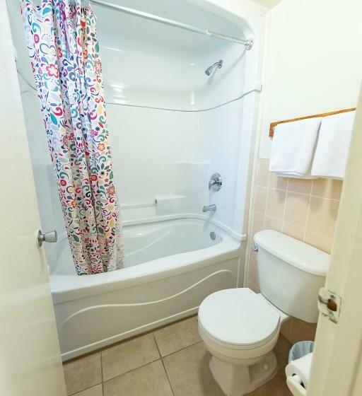 جناح, Choice Inn By The Falls