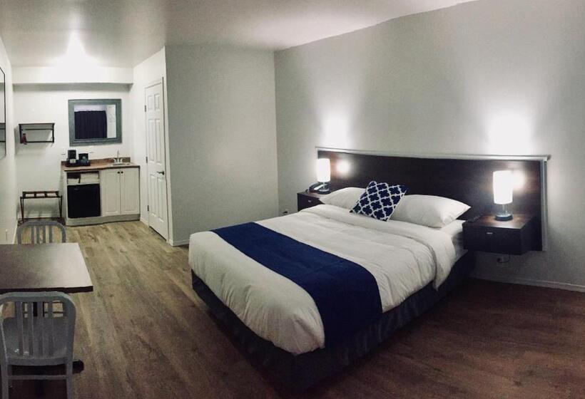标准间, Humpback Inn
