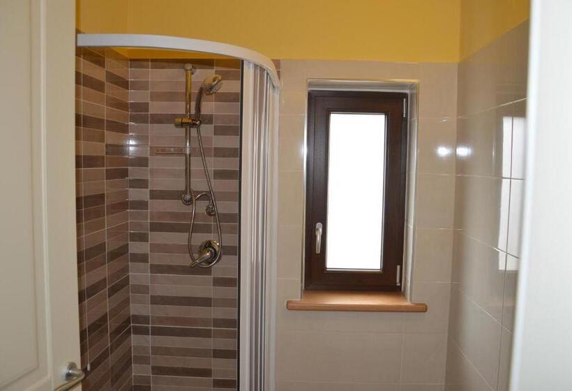 استودیوی لوکس, I Fiori Del Pollino   Guest House