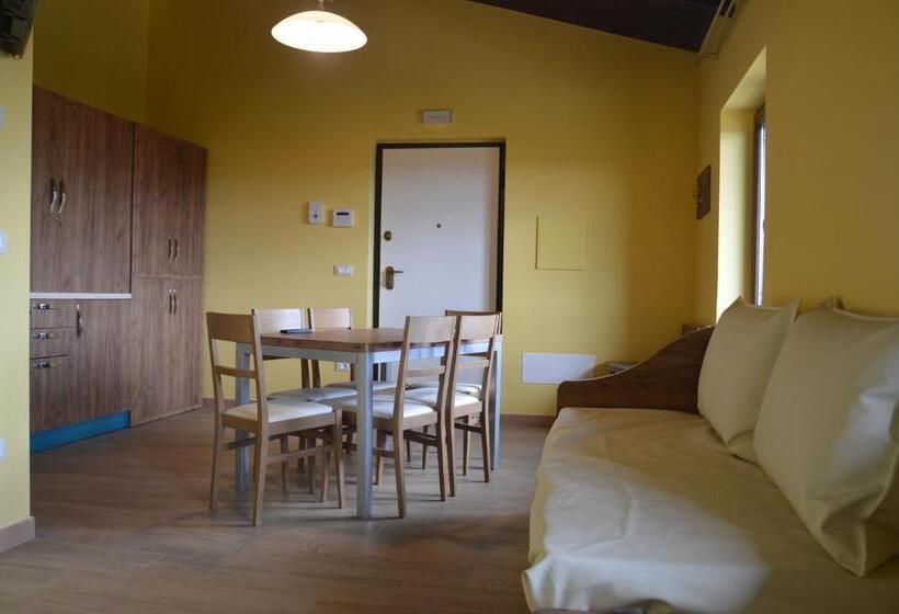 استودیوی لوکس, I Fiori Del Pollino   Guest House