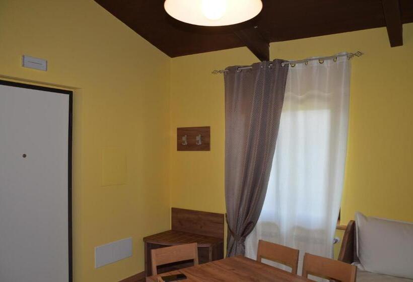 استودیوی لوکس, I Fiori Del Pollino   Guest House