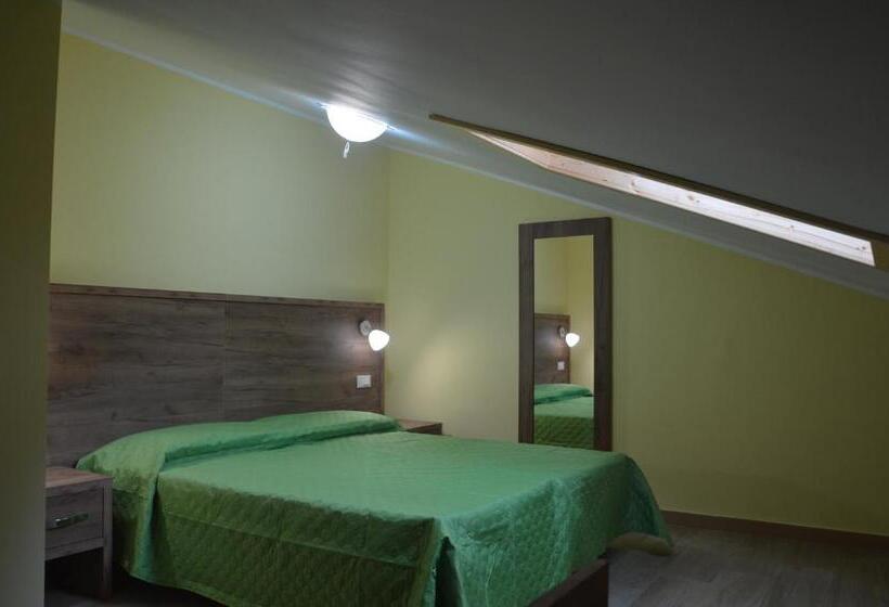 آپارتمان 1 خوابه, I Fiori Del Pollino   Guest House