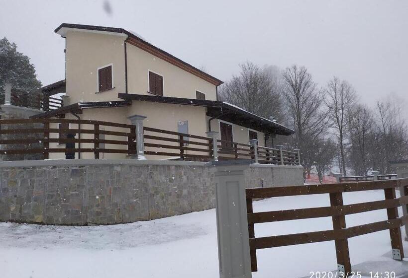 استودیوی لوکس, I Fiori Del Pollino   Guest House