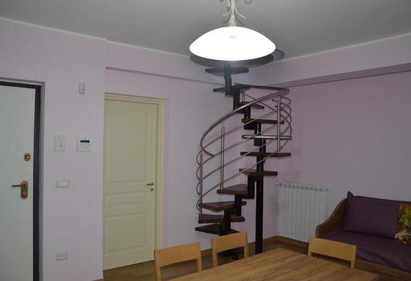 آپارتمان 1 خوابه با چشم‌انداز, I Fiori Del Pollino   Guest House