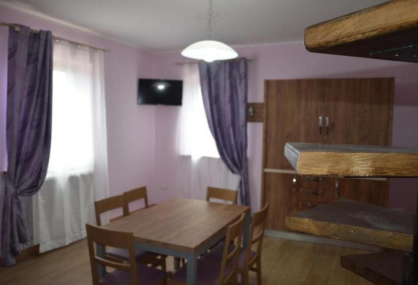 آپارتمان 1 خوابه با چشم‌انداز, I Fiori Del Pollino   Guest House