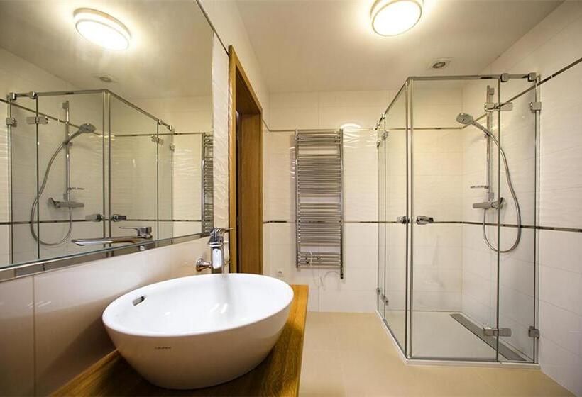 Deluxe Suite, Penzion Na Sklepích