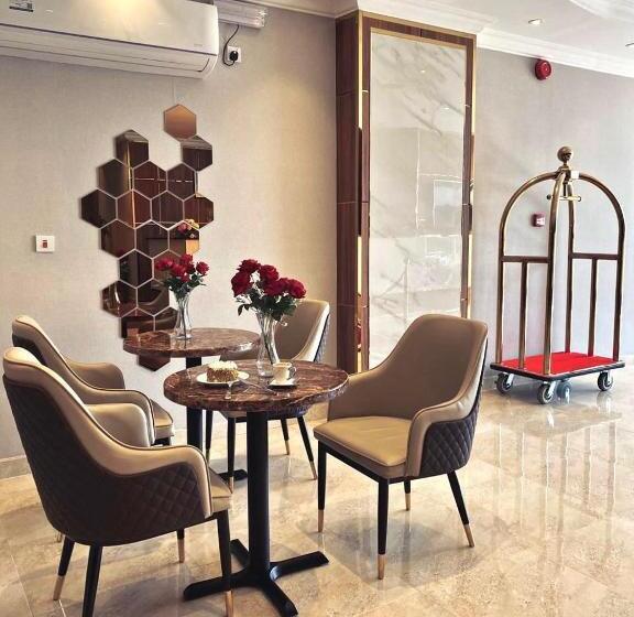 Люкс Superior, Amaken Apart