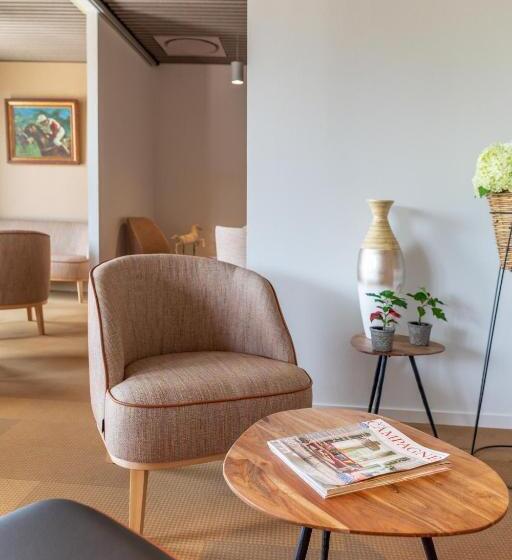 اتاق سوپریور چهار تخته, Brit Hotel Ploermel   Hotel De L Hippodrome