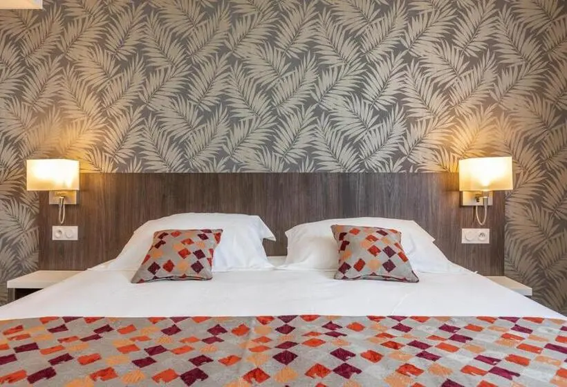 スーペリアールーム, Brit Hotel Ploermel   Hotel De L Hippodrome