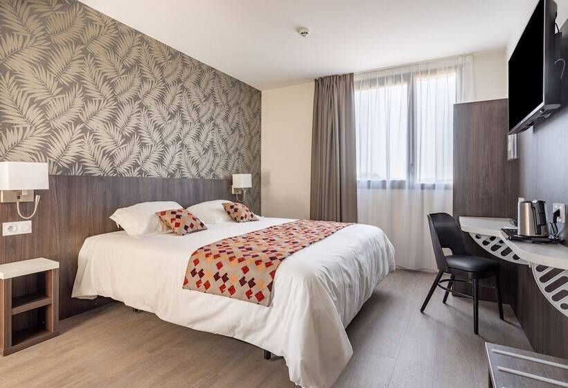 חדר סופריור, Brit Hotel Ploermel   Hotel De L Hippodrome
