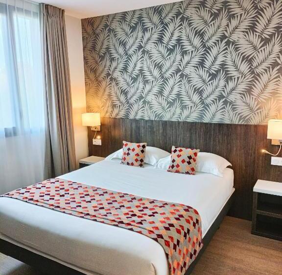 חדר סטנדרט, Brit Hotel Ploermel   Hotel De L Hippodrome