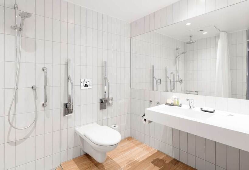 חדר משפחתי מקשר, Hilton Garden Inn Faroe Islands