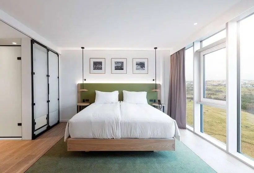 اتاق خانوادگی تودرتو, Hilton Garden Inn Faroe Islands