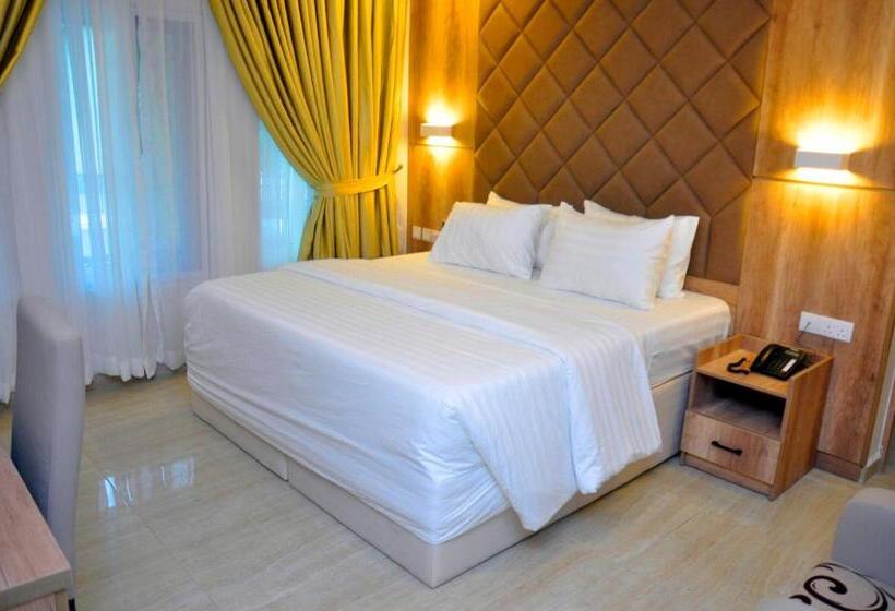 اتاق استاندارد یک نفره, Lit Suites