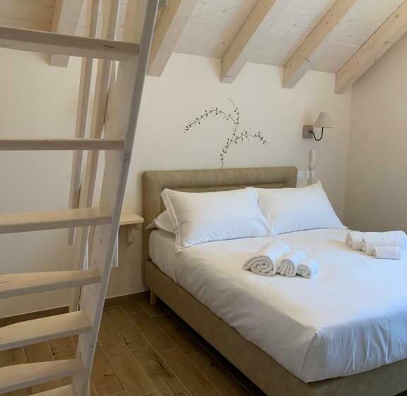 غرفة كلاسيكية ثلاثية, Rosengarten