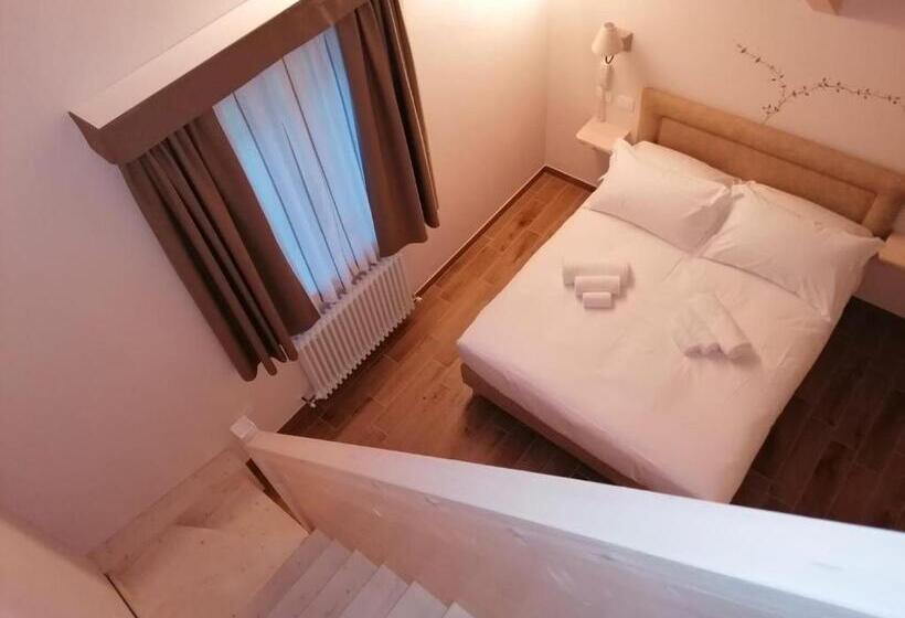 غرفة ديلوكس عائلية, Rosengarten