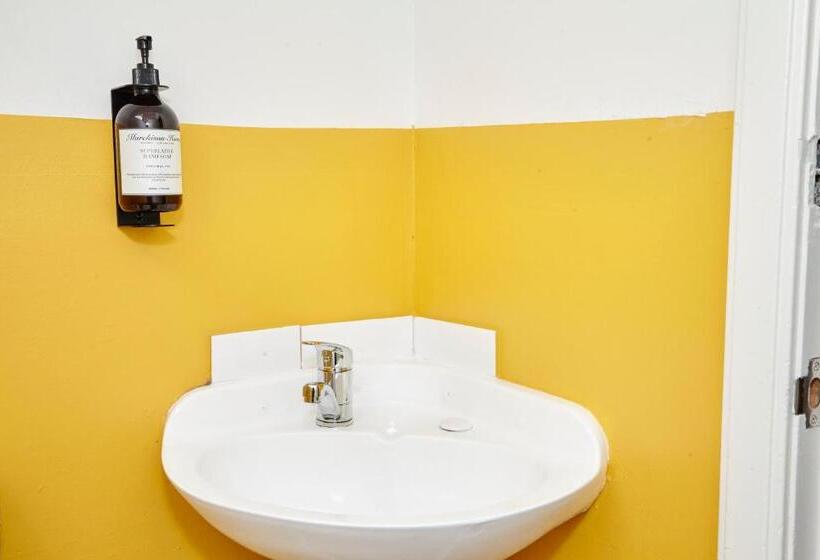 اتاق سوپریور, The Erko