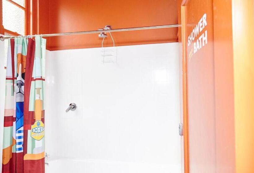 اتاق سوپریور, The Erko