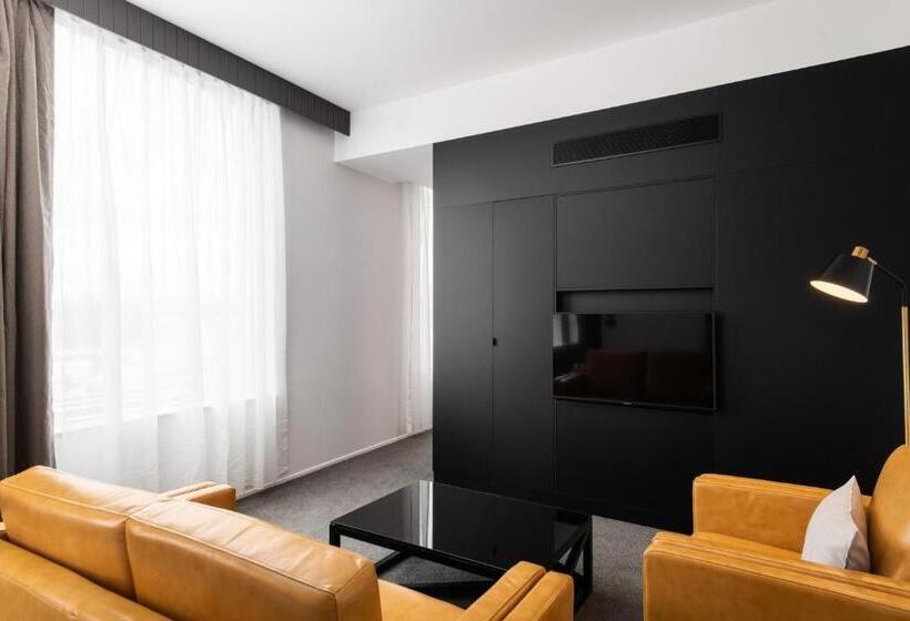 キングサイズベッドのスーペリアルーム, Verge Launceston