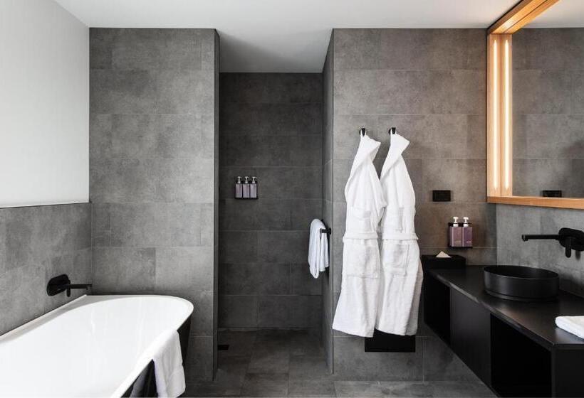 キングサイズベッドのスーペリアルーム, Verge Launceston