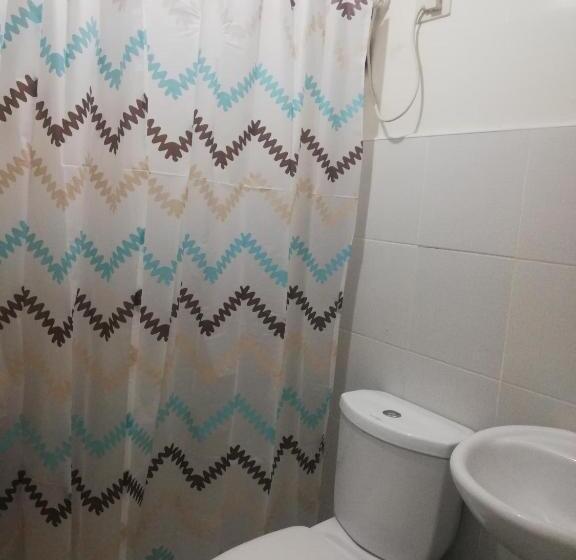 エコノミー4人部屋, Your City•home Apartment