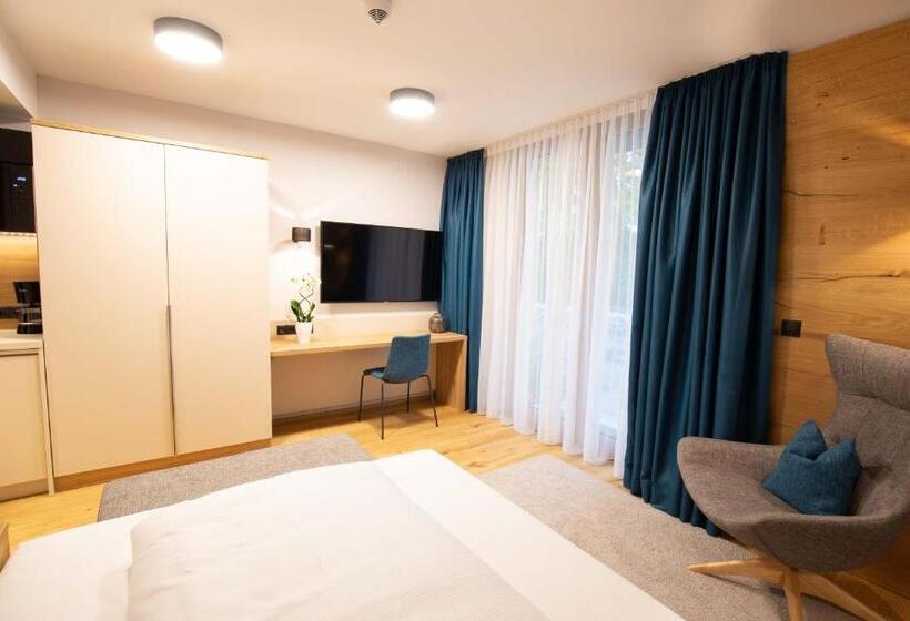 إستوديو قياسى, Leo Apartments Miesbach