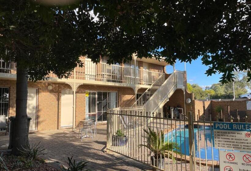 חדר אקונומי, Darling Junction Motor Inn