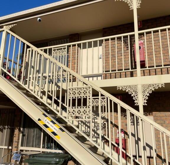 חדר אקונומי, Darling Junction Motor Inn