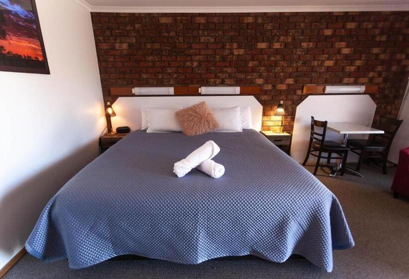 חדר סופריור עם מיטת קינג, Donald Motor Lodge