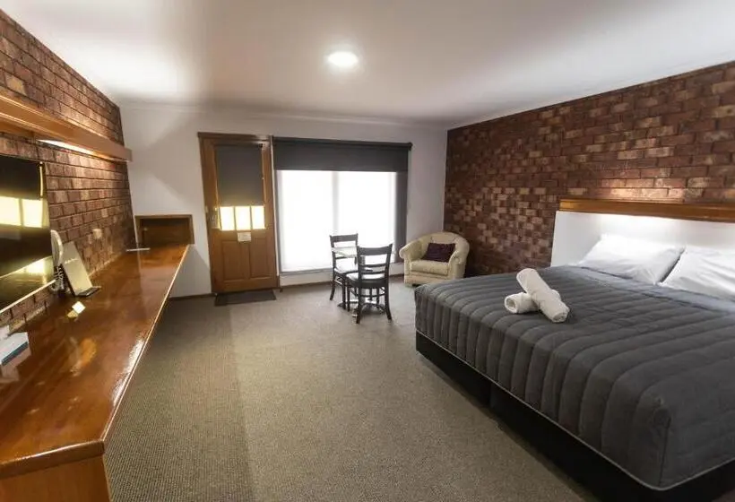 キングサイズベッドのデラックスルーム, Donald Motor Lodge