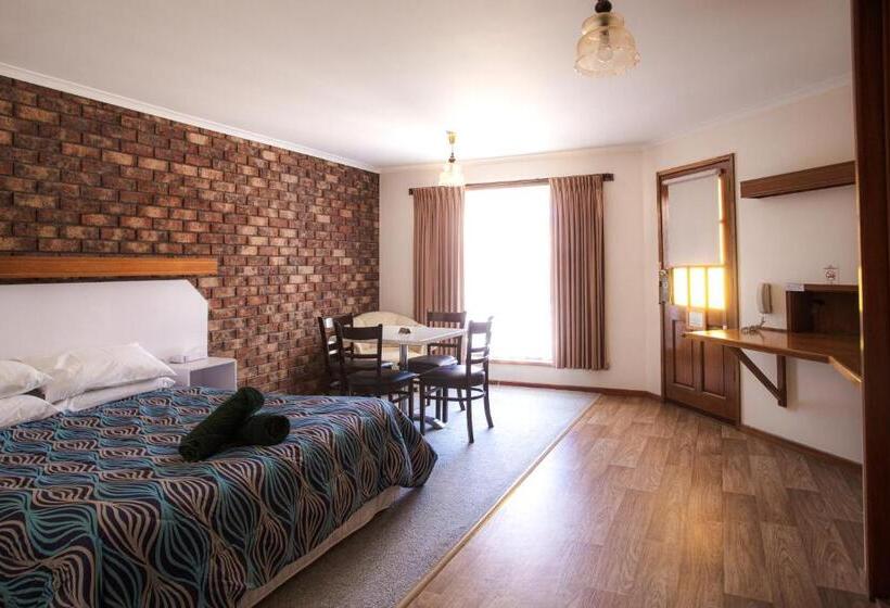 חדר משפתחתי סופריור, Donald Motor Lodge