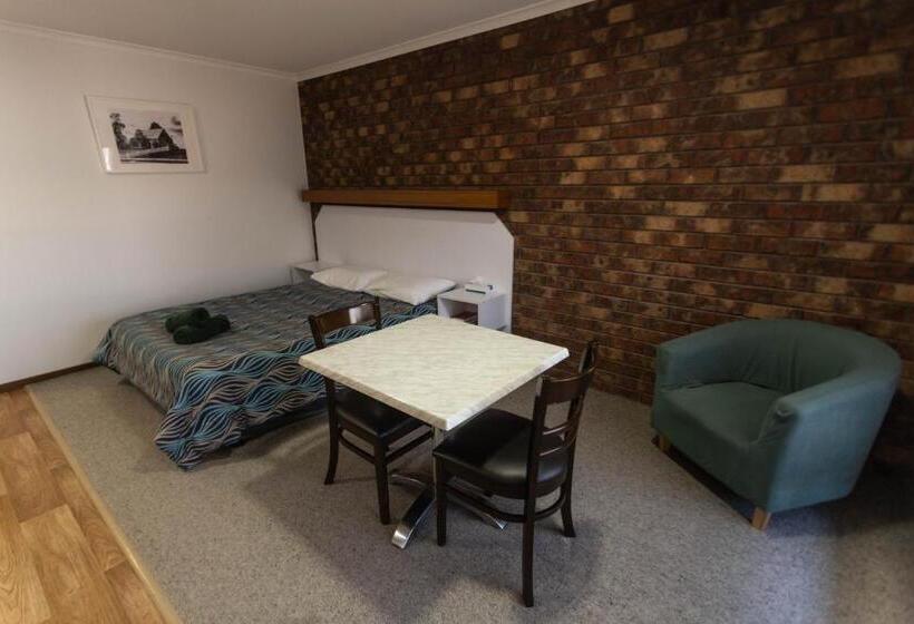 חדר משפתחתי סופריור, Donald Motor Lodge