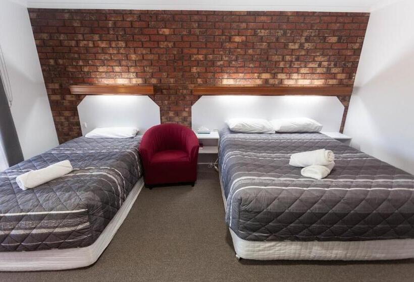 חדר סטנדרט מותאם לאדם עם מוגבלויות, Donald Motor Lodge